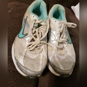 Nike White and Teal tennis shoe